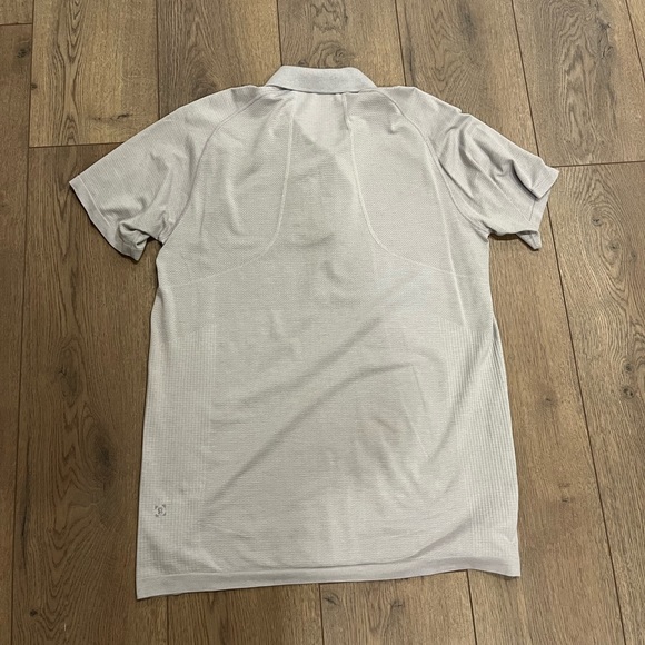 Lululemon Metal Vent Tech Polo - Picture 2 of 3